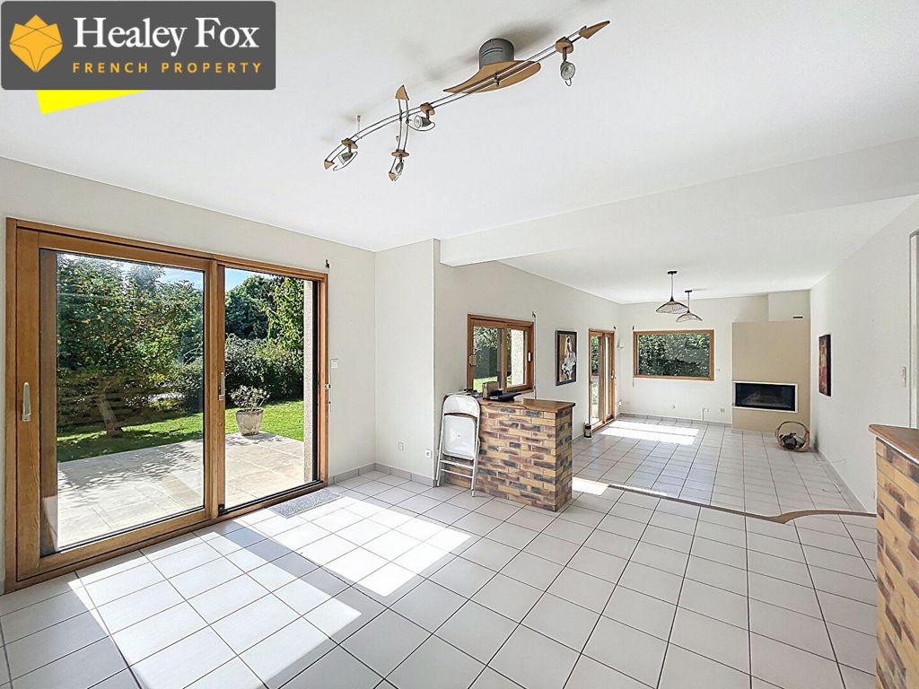 Property photo 2 of 15