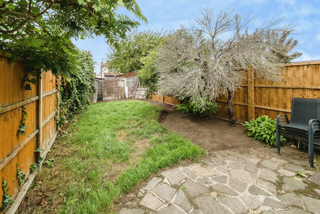 Property photo 2 of 18 Pbox-Img.Jpg