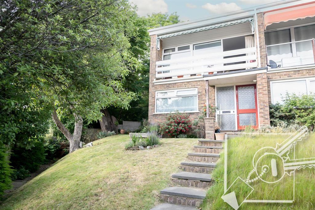 Property photo 1 of 25 Front