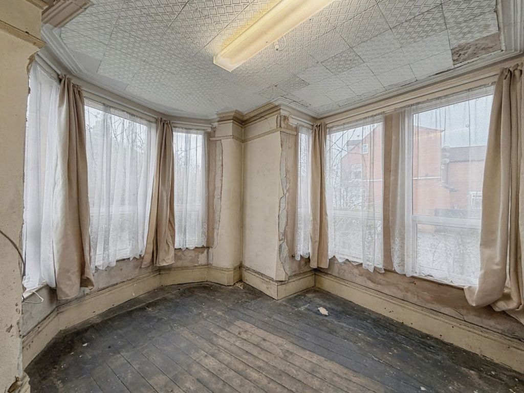 Property photo 3 of 10 Image 3