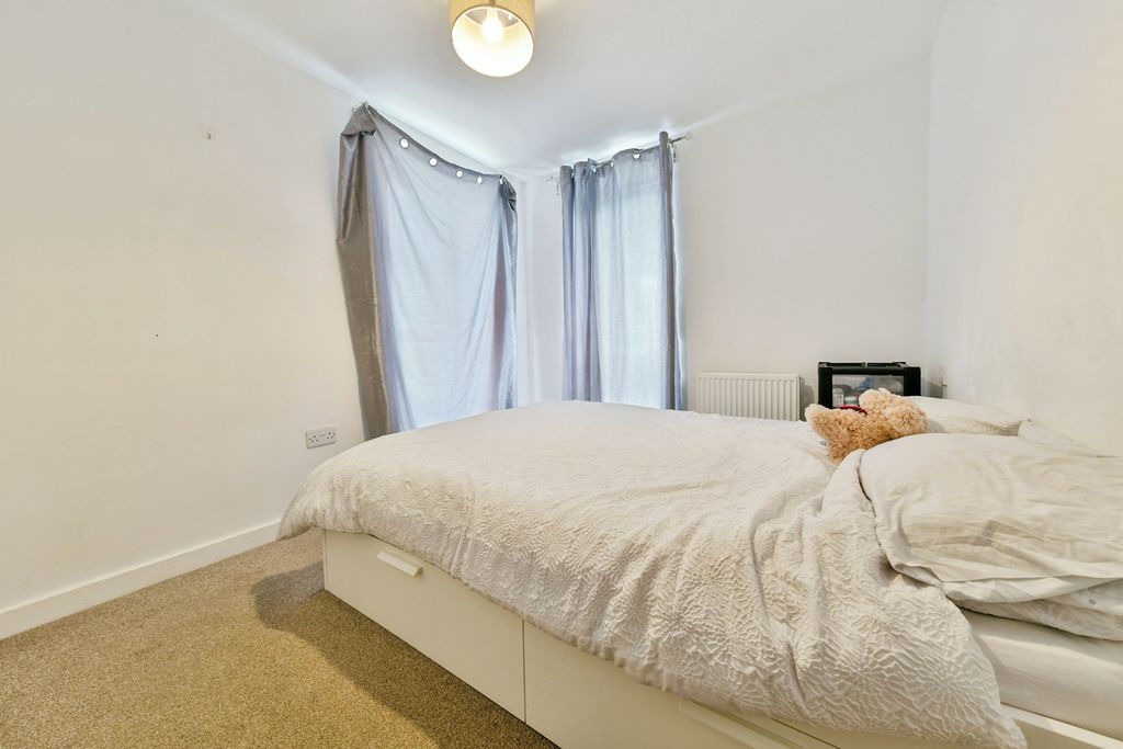 Property photo 3 of 16 Pbox-Img.Jpg