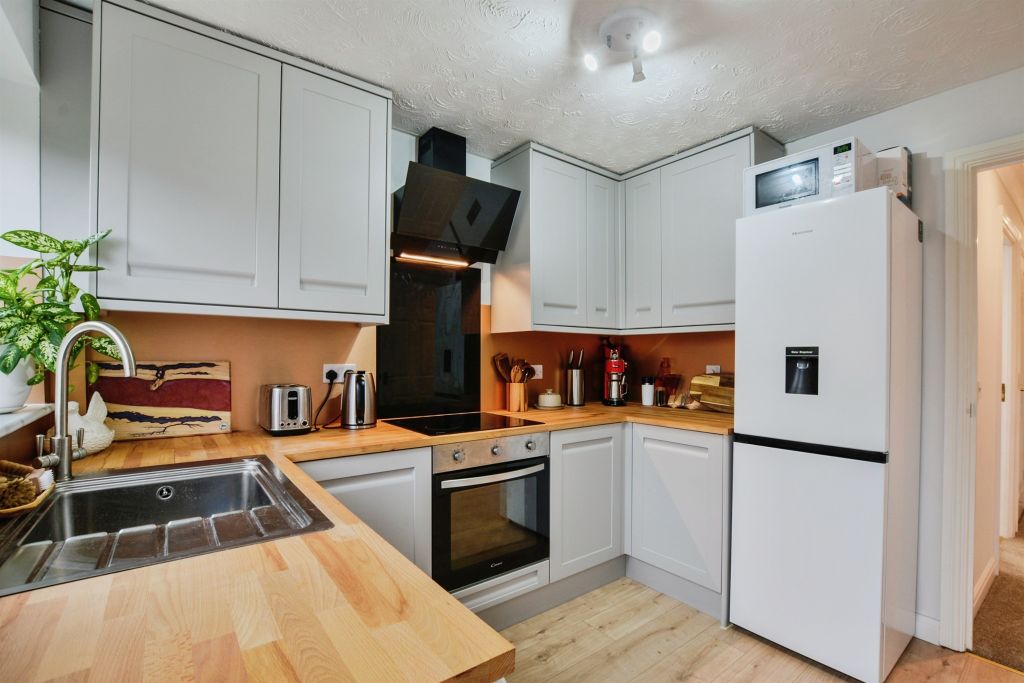 Property photo 2 of 15