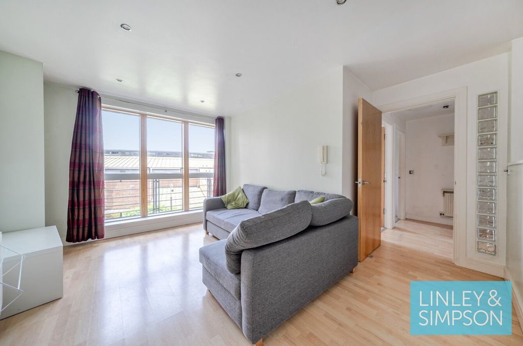 Property photo 1 of 16 Picture No. 08
