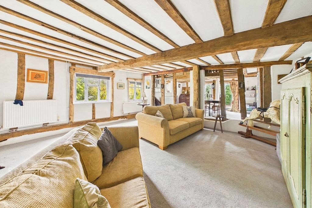 Property photo 2 of 34