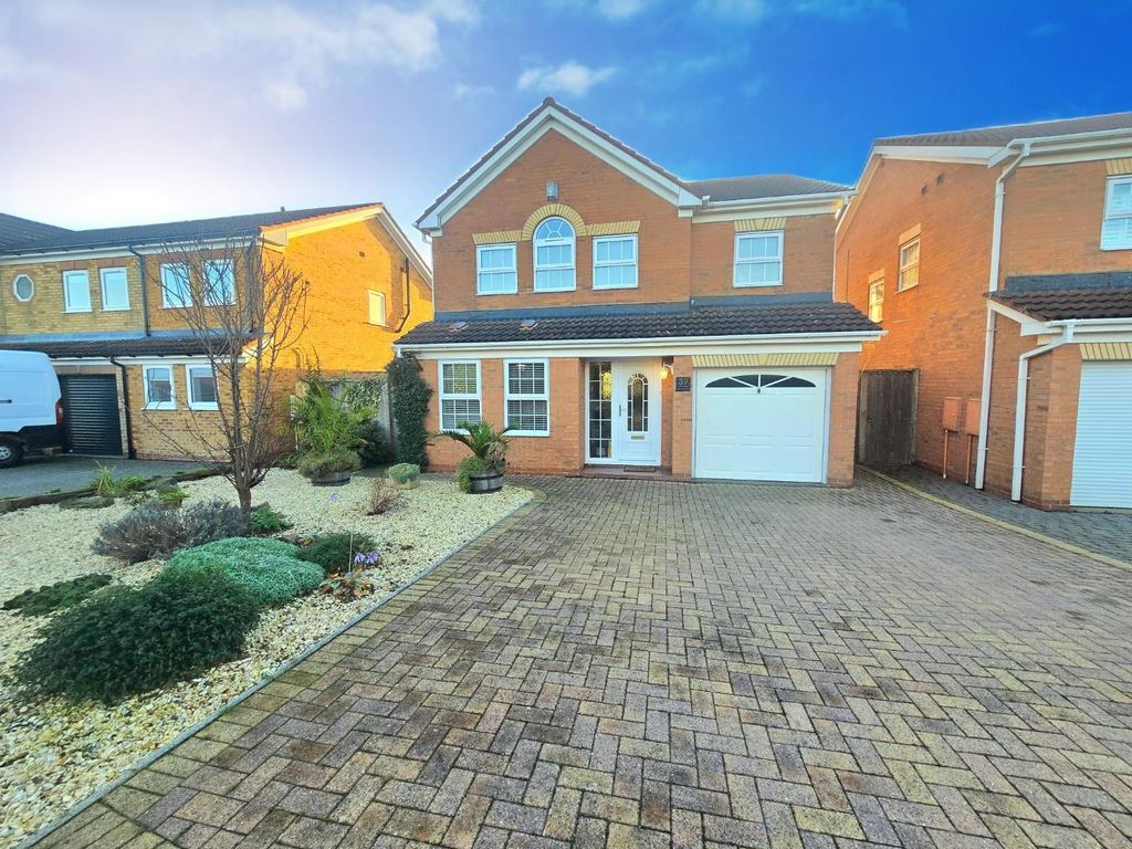 Property photo 1 of 35