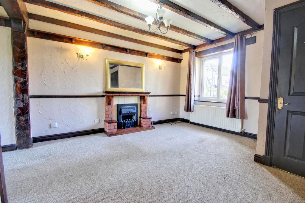 Property photo 2 of 11 Img_6776-Img_6778_Lzn.Jpg