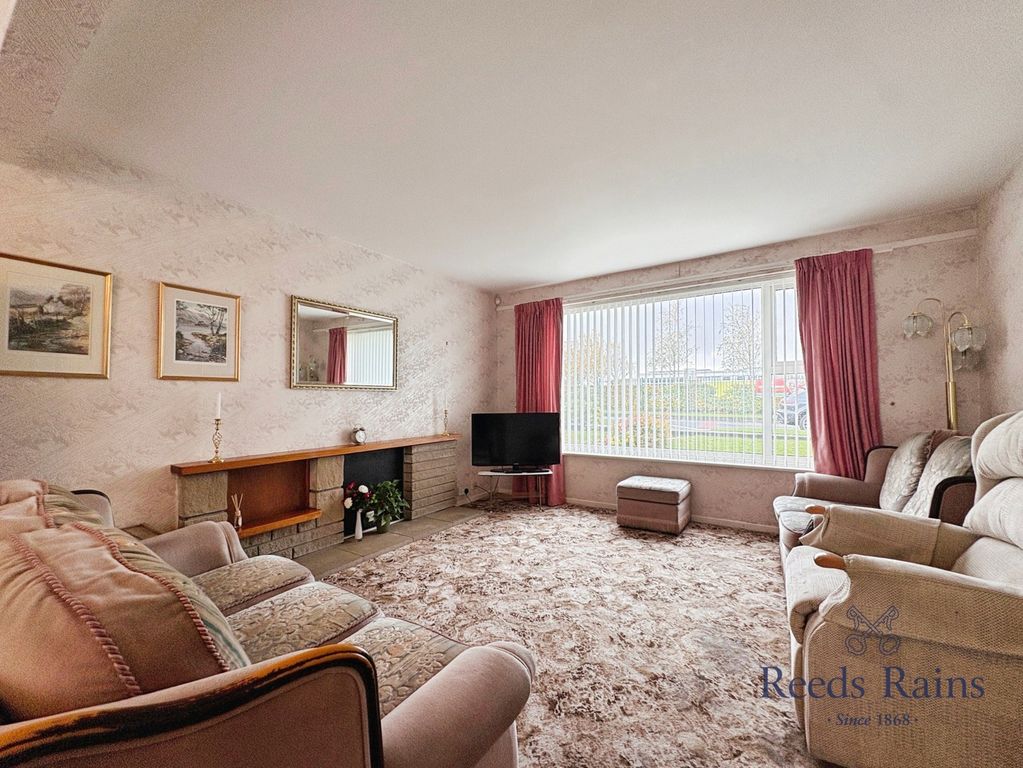 Property photo 3 of 16 Pbox-Img.Jpg