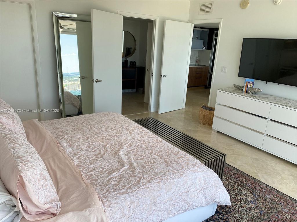 Property photo 3 of 15 <Alttext/>