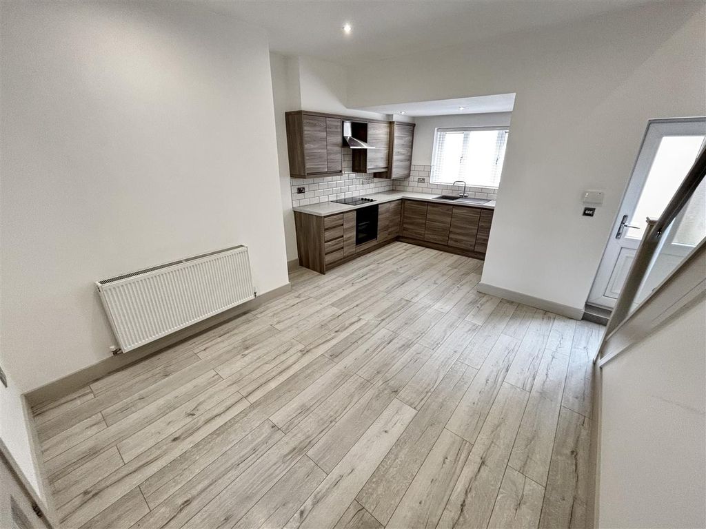 Property photo 2 of 14 Open Plan Kitchen And Dining Room