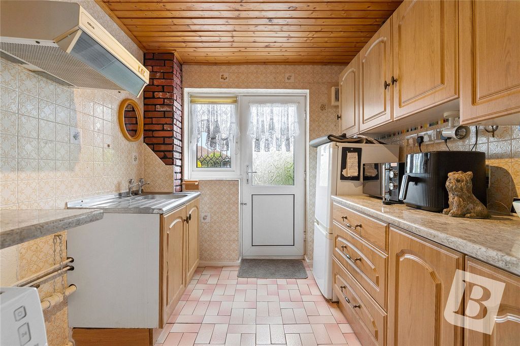 Property photo 3 of 16 Picture No. 03