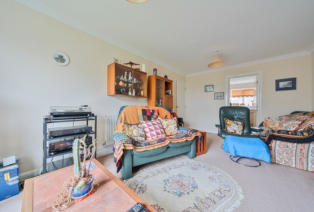 Property photo 3 of 11 1402352-2-69788F5...