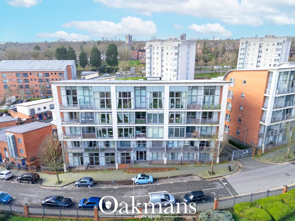 Property photo 2 of 28 Picture No. 29