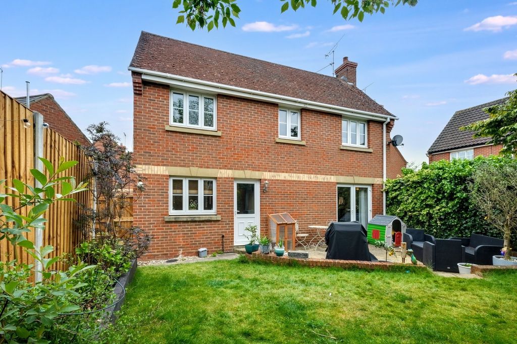 Property photo 2 of 16