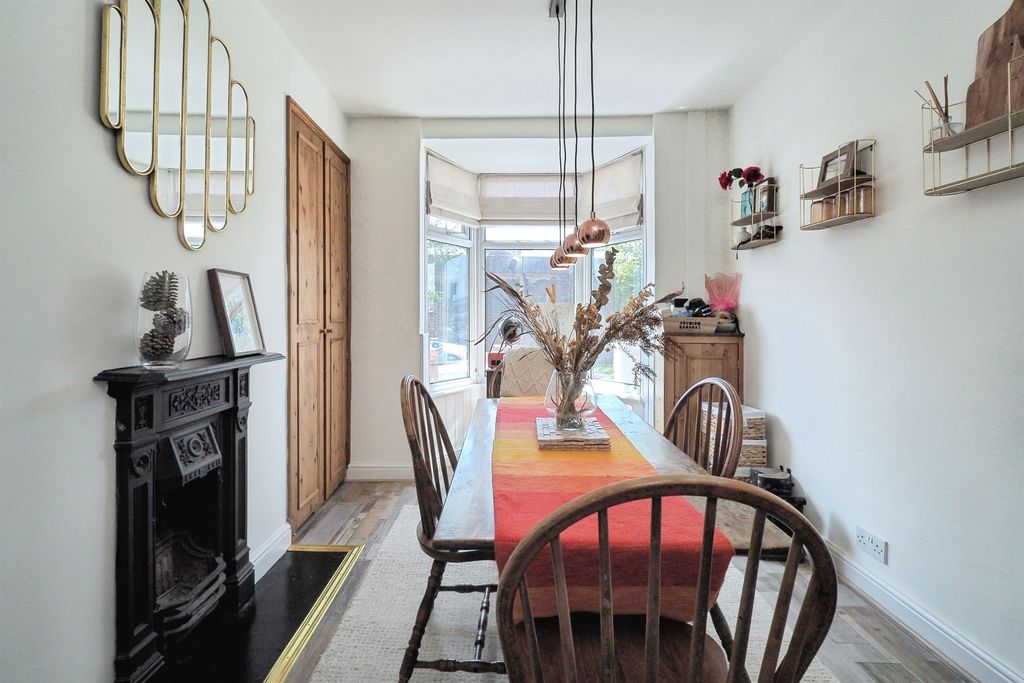 Property photo 2 of 11 View