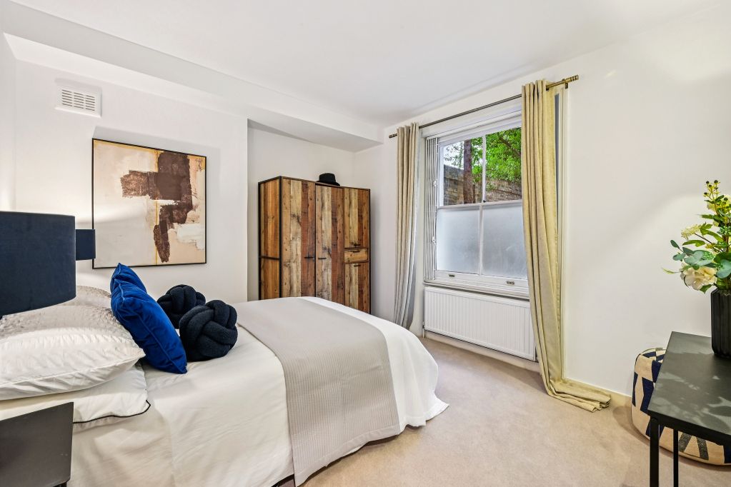 Property photo 2 of 12 Picture 3