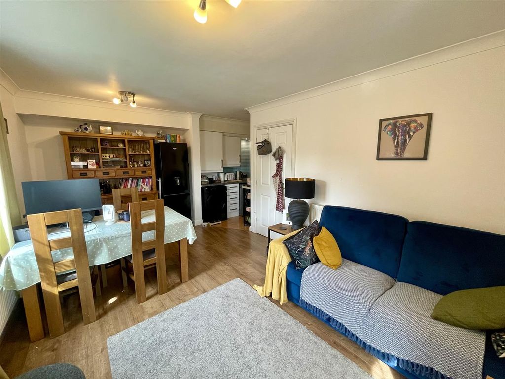 Property photo 3 of 11 Img_0708.Jpeg