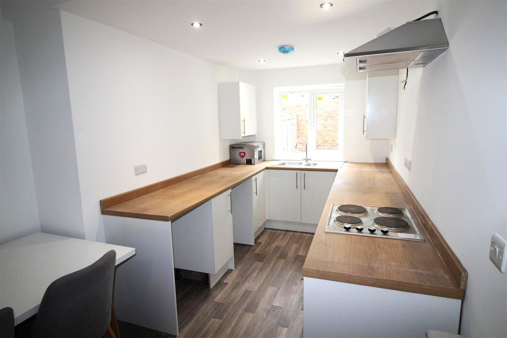 Property photo 2 of 8 Cq4Bkebhztbsy3883Yxry-Imib8.Jpg