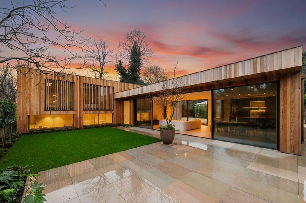 Property photo 2 of 41