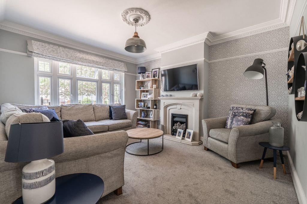 Property photo 3 of 40 4579323