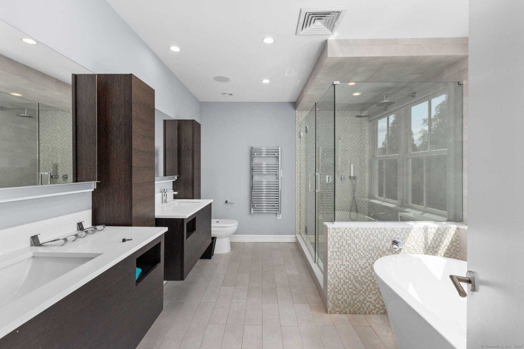 Property photo 2 of 3 <Alttext/>