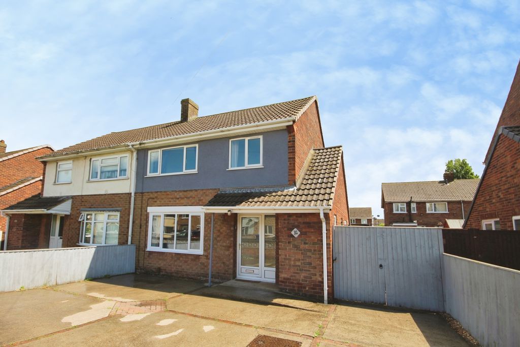 Property photo 1 of 13 Front
