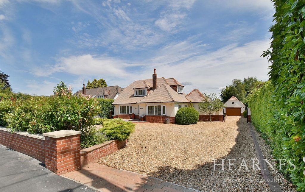 Property photo 1 of 31