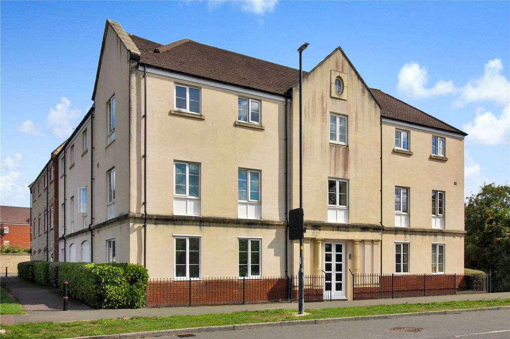 Property photo 1 of 10 Picture No. 21