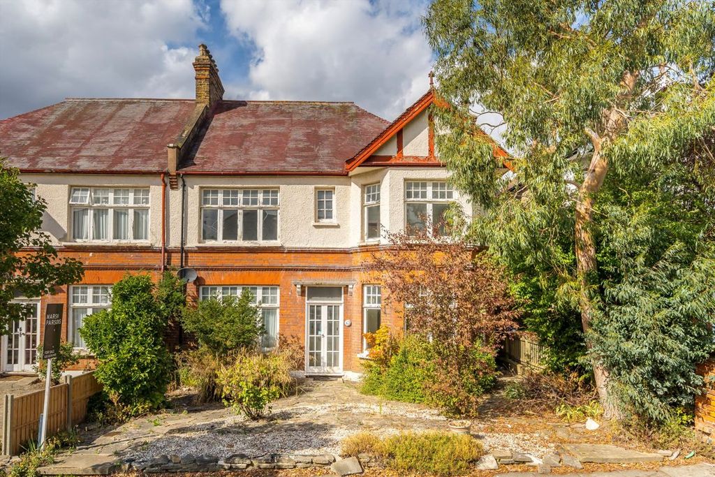 Property photo 1 of 10