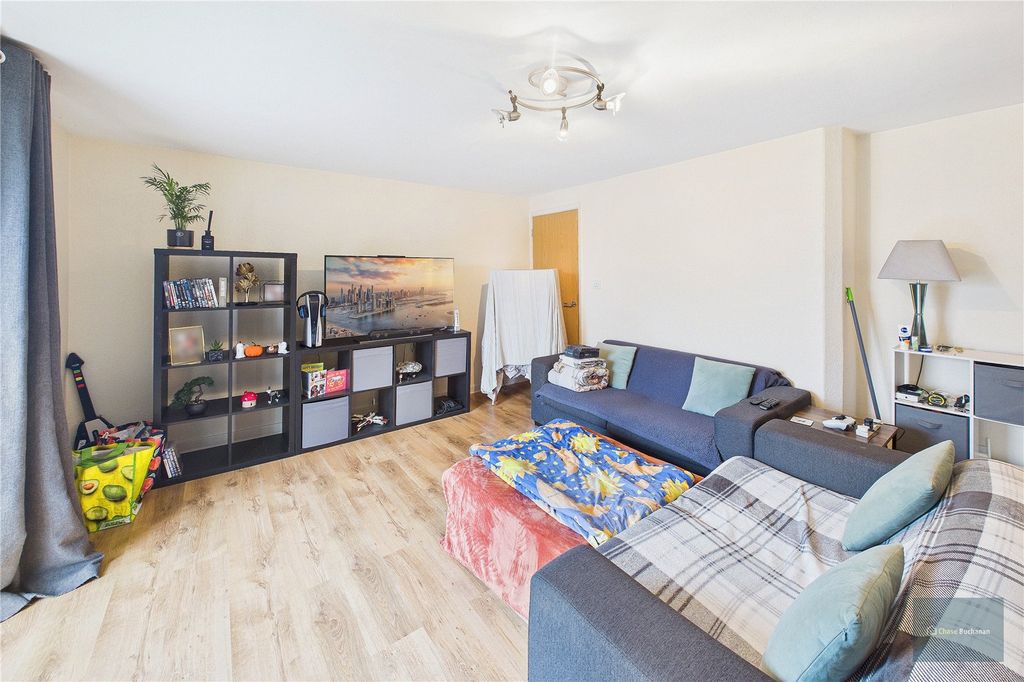 Property photo 2 of 6 Picture No. 08