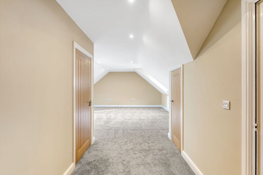 Additional image 15 of 5 bed detached bungalow for saleCleveland Avenue, North Hykeham LN6