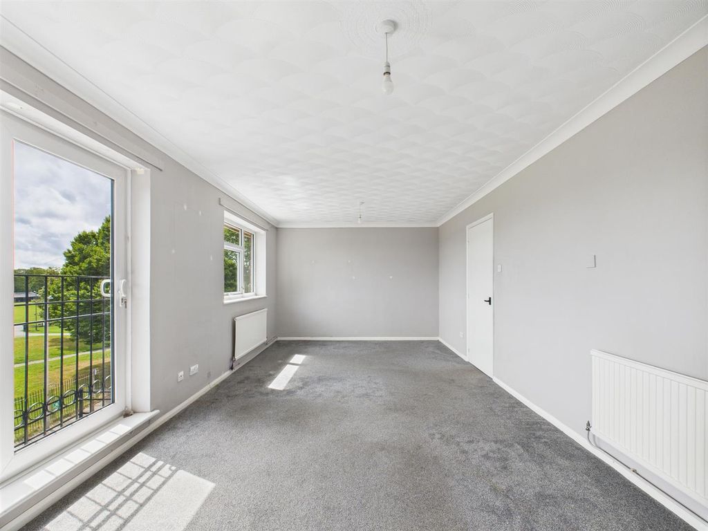Property photo 3 of 17 Cam03604G0-Pr0096-Still002.Jpg