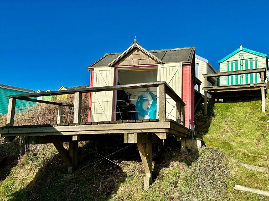 Property photo 3 of 11 Picture No. 04