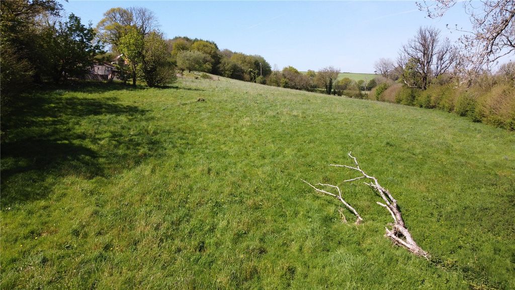 Property photo 2 of 16 Picture No. 02