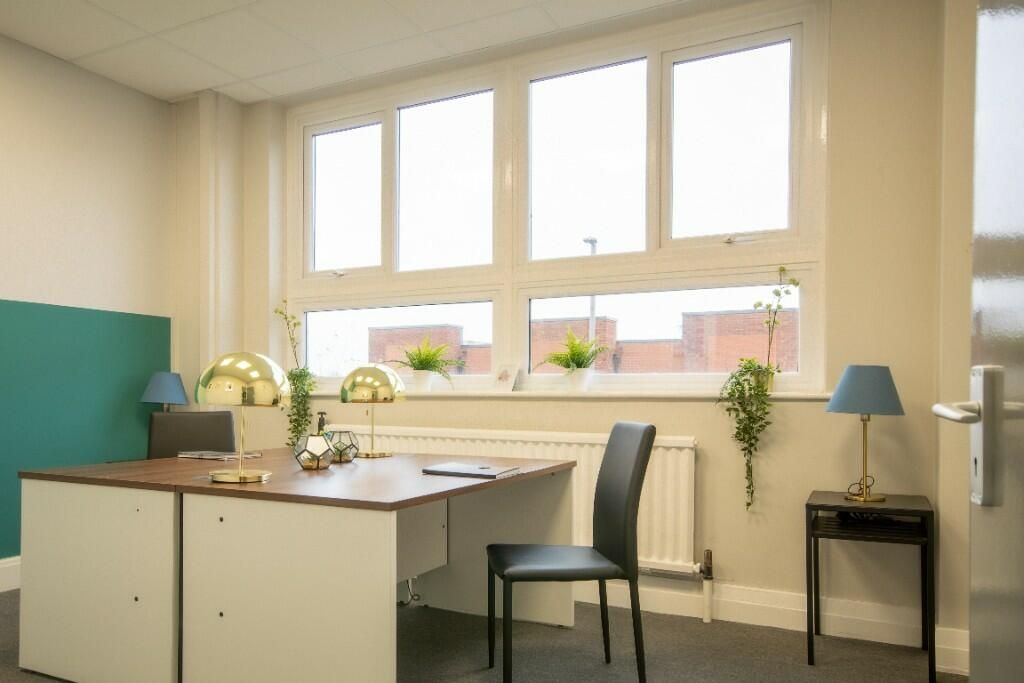 Property photo 2 of 72 Office