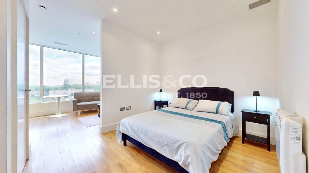 Property photo 2 of 19 Picture No. 06