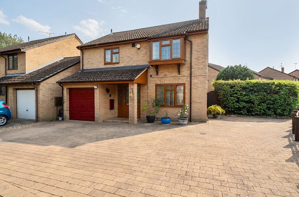 Property photo 1 of 18 1494804-2-6A5A52c...