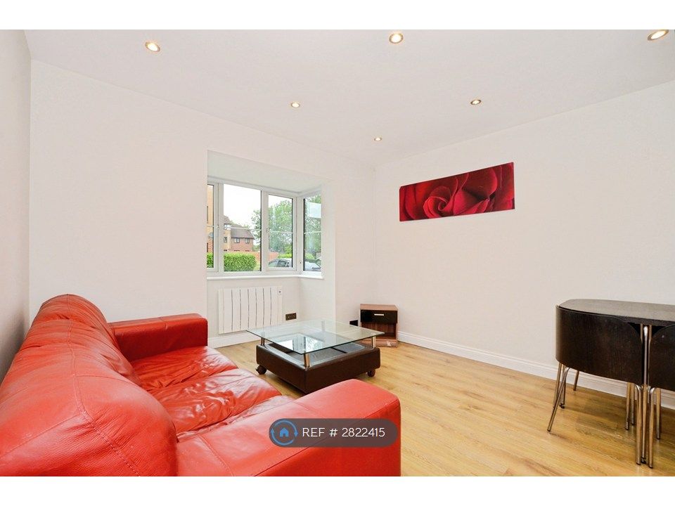 Property photo 2 of 30