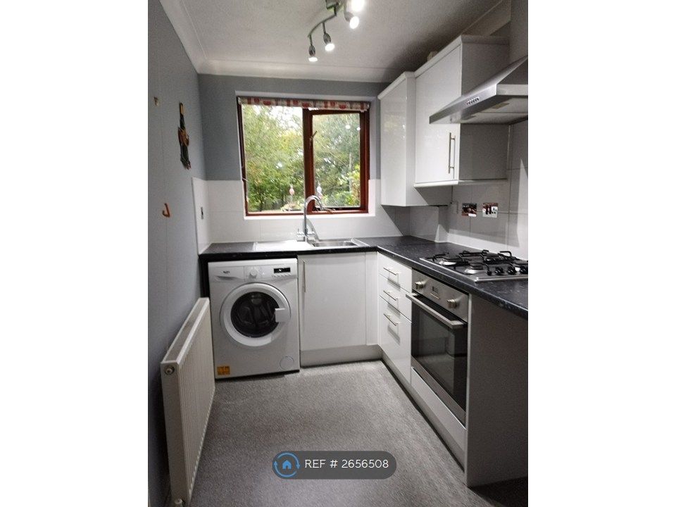 Property photo 3 of 6