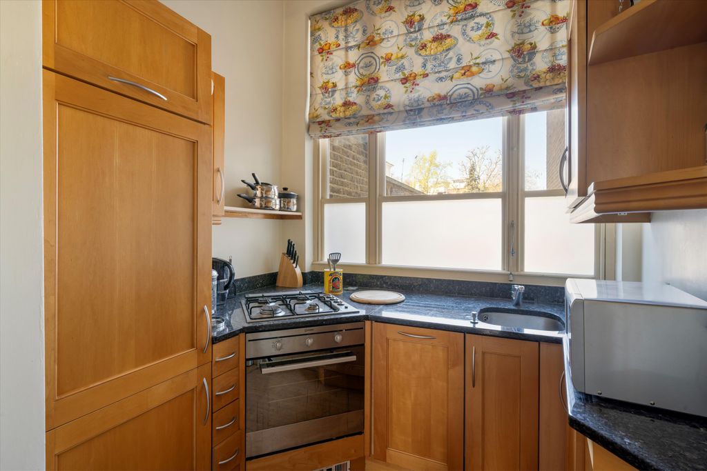 Property photo 3 of 15 Image