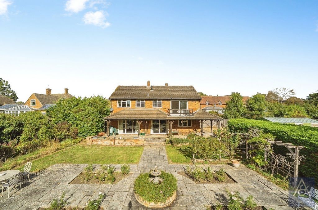 Property photo 1 of 28 Pbox-Img.Jpg