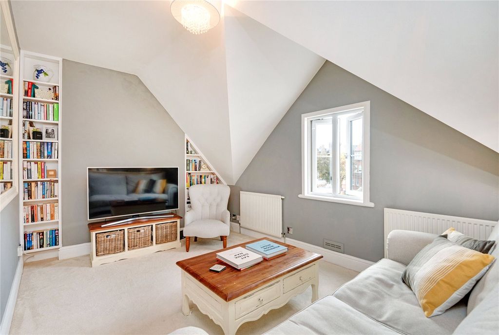 Property photo 2 of 14 Picture No. 35