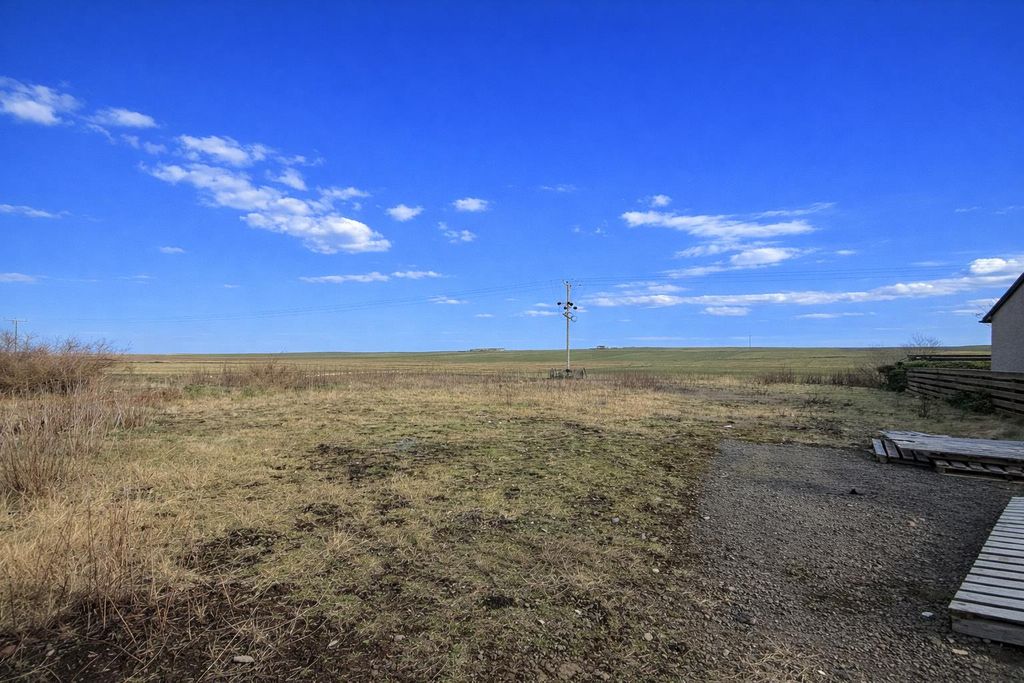 Property photo 1 of 3