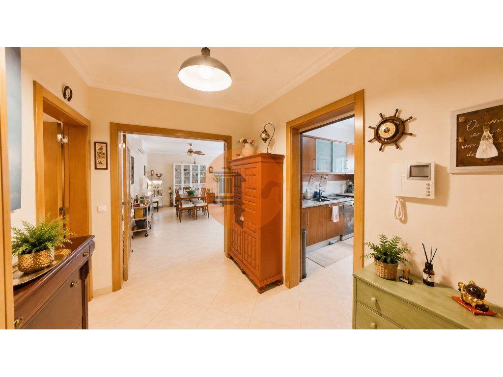 Property photo 2 of 30