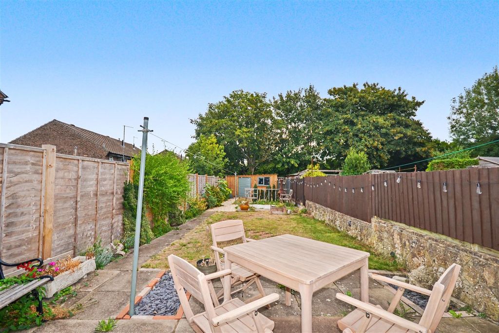 Property photo 3 of 21 40.Jpg