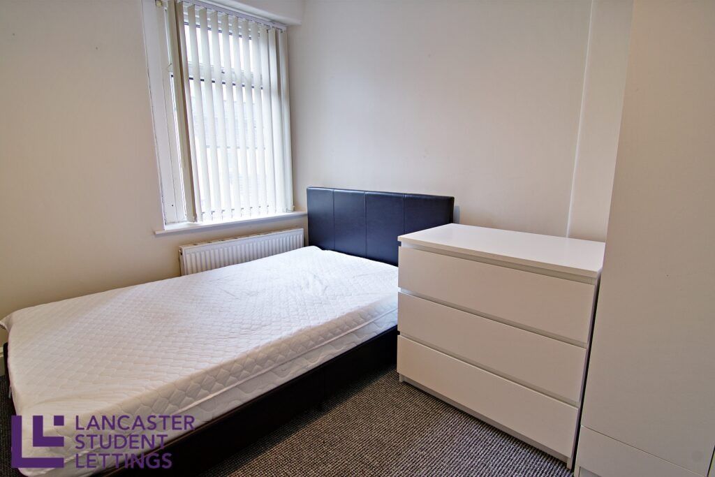 Property photo 3 of 6 Property Photo