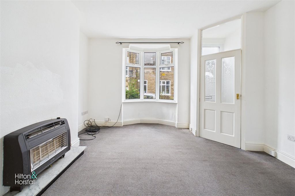 Property photo 3 of 9 Castle Street