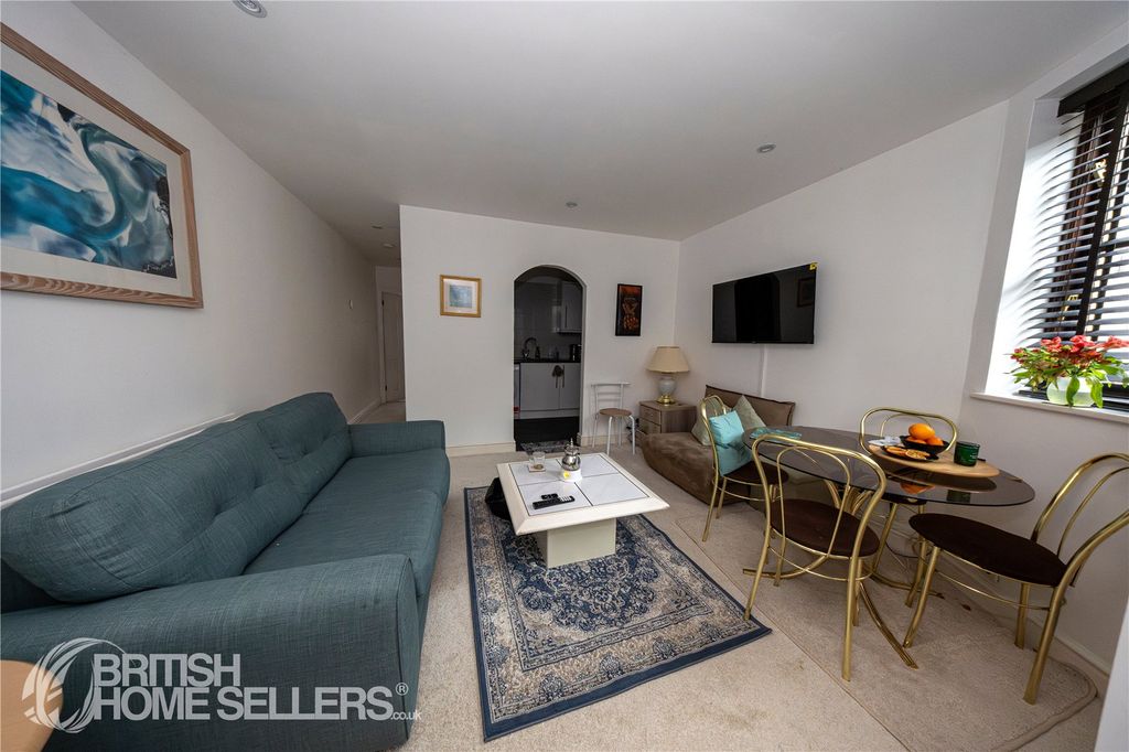 Property photo 3 of 12 Picture No. 18