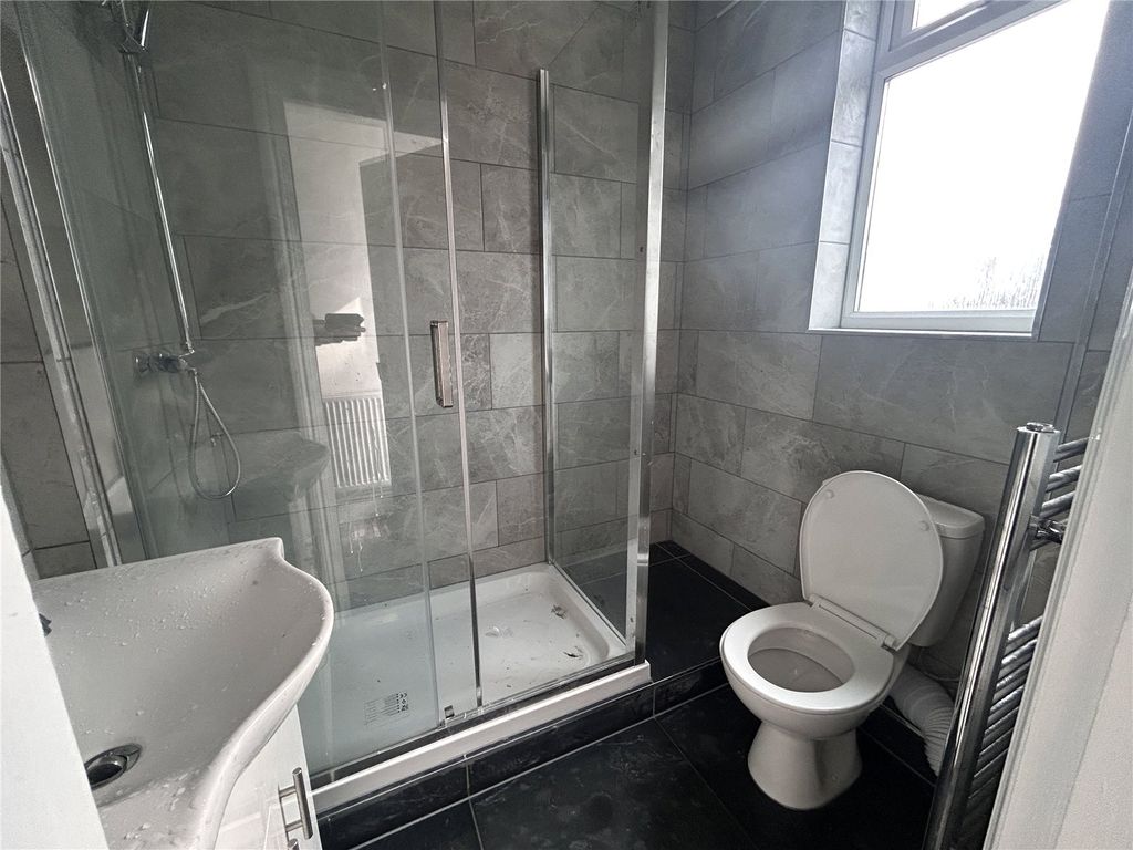 Property photo 3 of 6 Picture No. 05