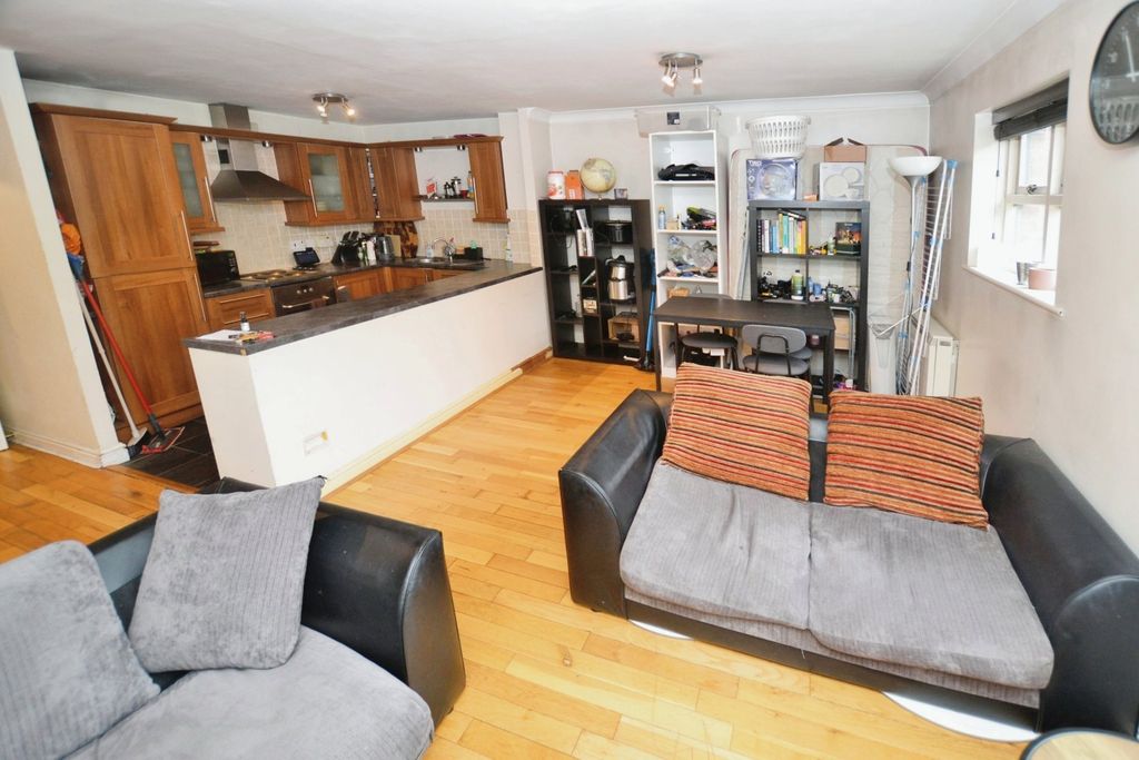 Property photo 2 of 14 Picture No. 25