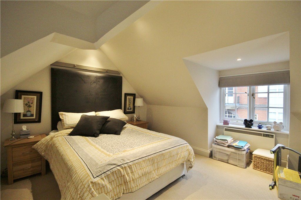 Property photo 3 of 8 Bedroom